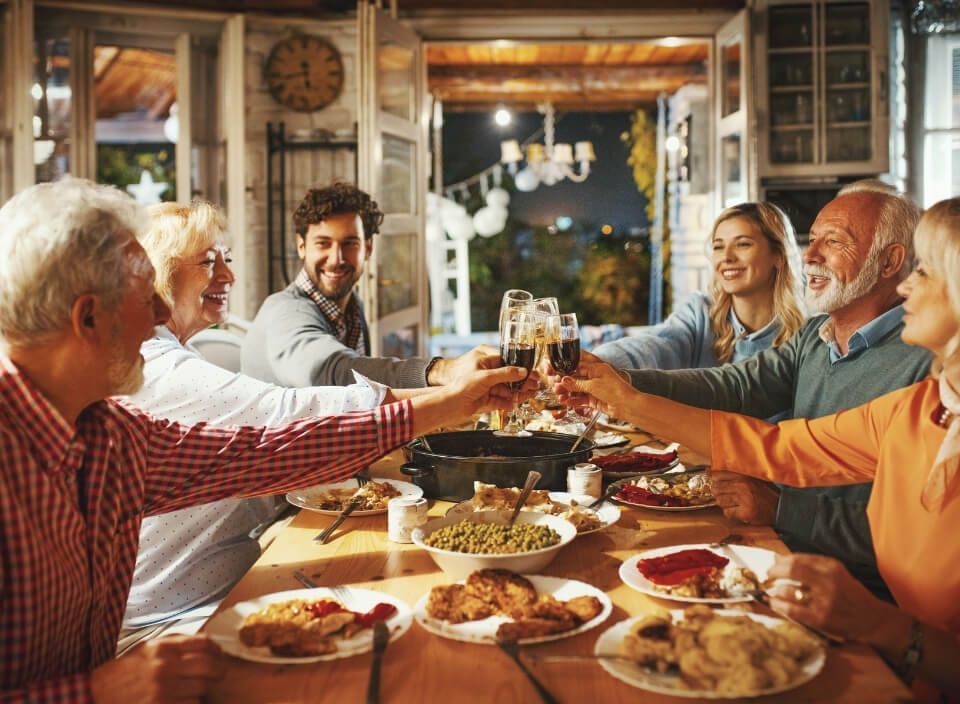 thanksgiving-hosting-made-easy-cleaning-tips-for-carmel-in-families